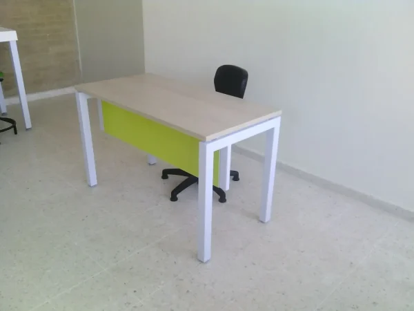 Geométrica Modular SAS - Mesa para profesor 1