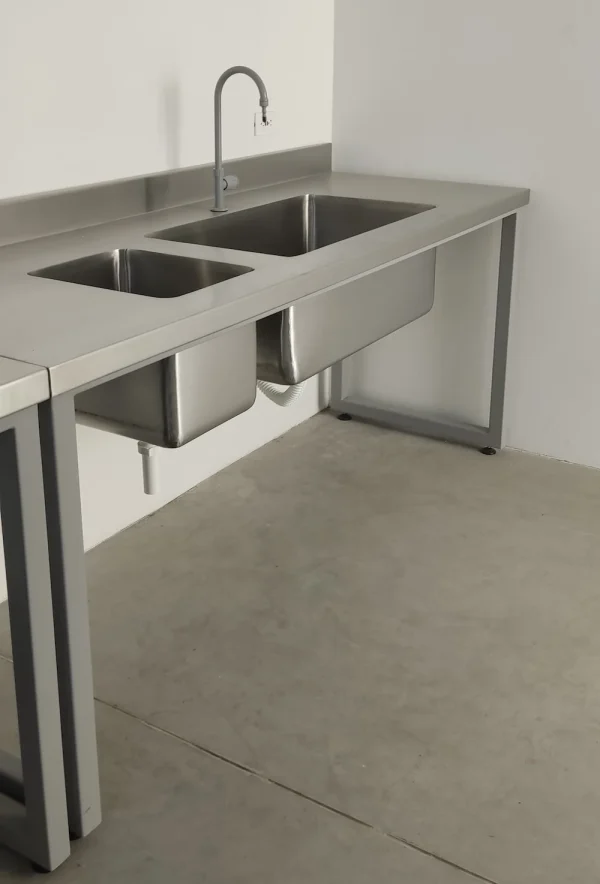 Geométrica Modular SAS - Mesones en acero inoxidable 2