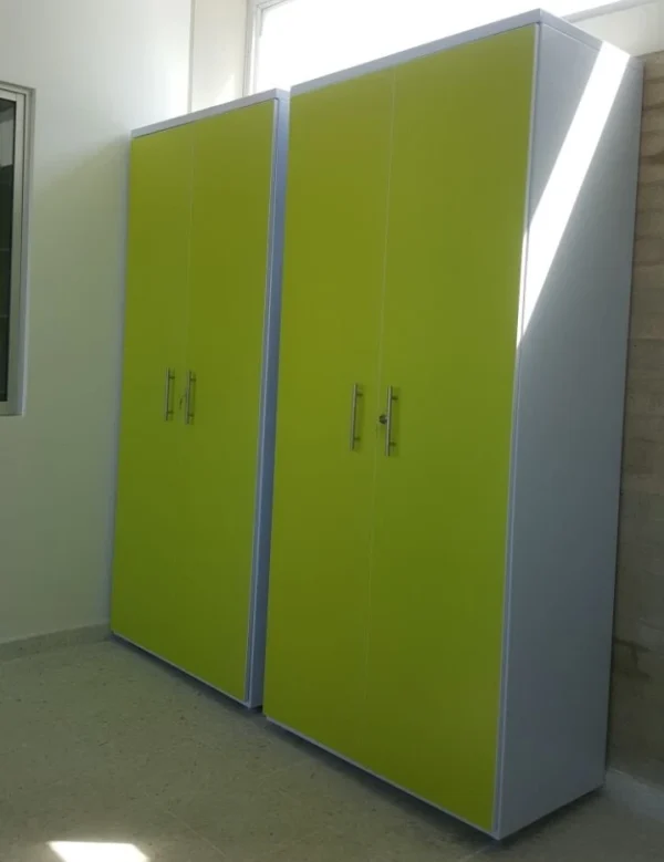 Geométrica Modular SAS - Muebles de puertas batientes v3