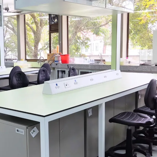 Geometrica Modular Soluciones de Mobiliario - Amoblamiento Laboratorio - Inicio v2